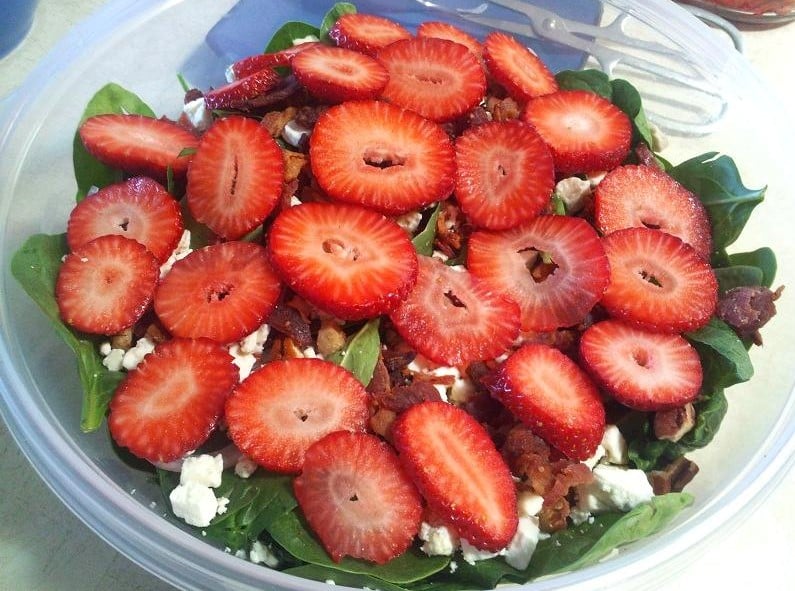 Balsamic Strawberry Spinach Summer Salad