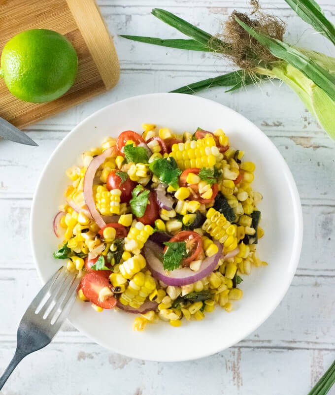 How to make Grilled corn salad