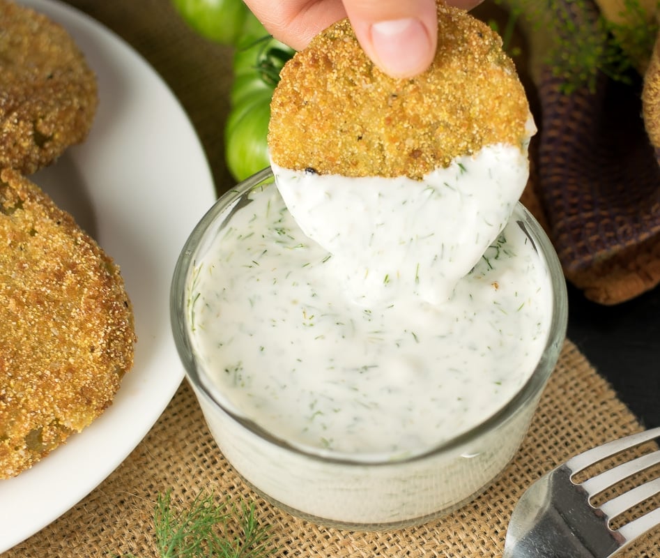 Fried green tomatoes with blue cheese dill dipping sauce recipe