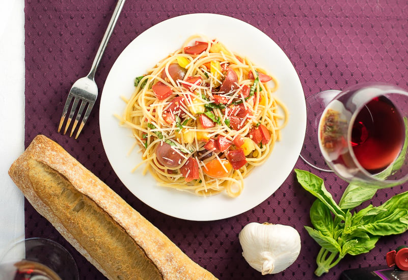 Tomato Balsamic Olive Oil Sauce with Spaghetti
