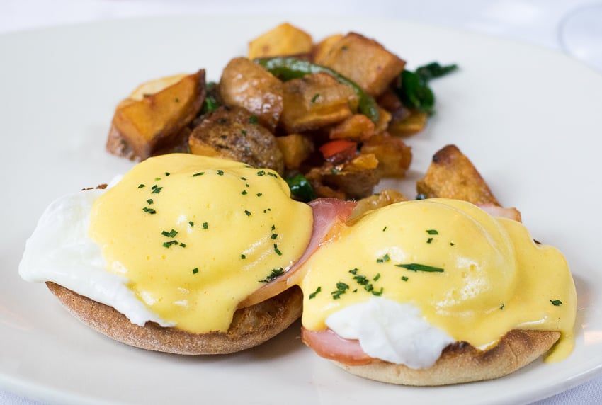 The American Club Traditional Eggs Benedict