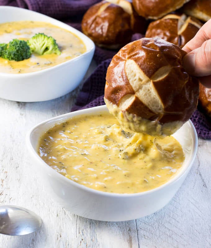 Crock Pot Broccoli and Cheese Soup