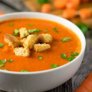 Healthy Roasted Red Pepper and Tomato Soup