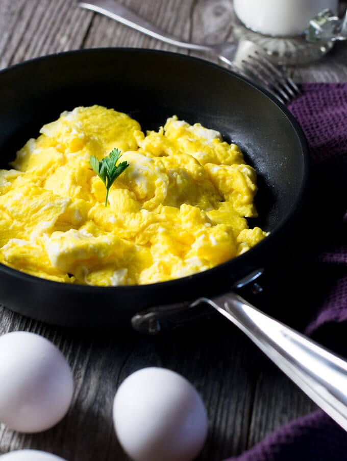 how to make scrambled eggs in an All-Clad pan 