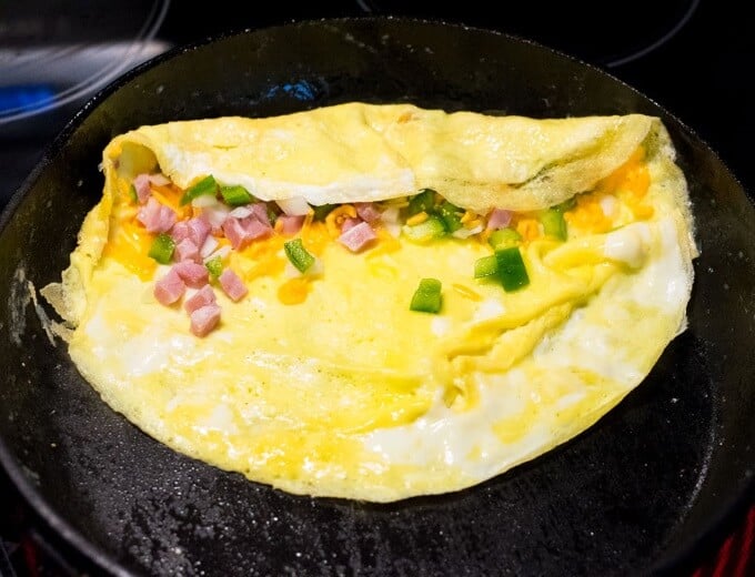 Fold Omelet