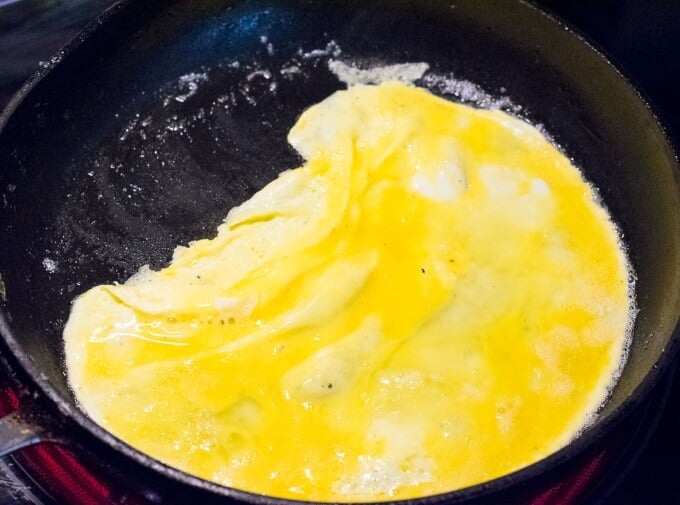 Push Back Edge of Omelet