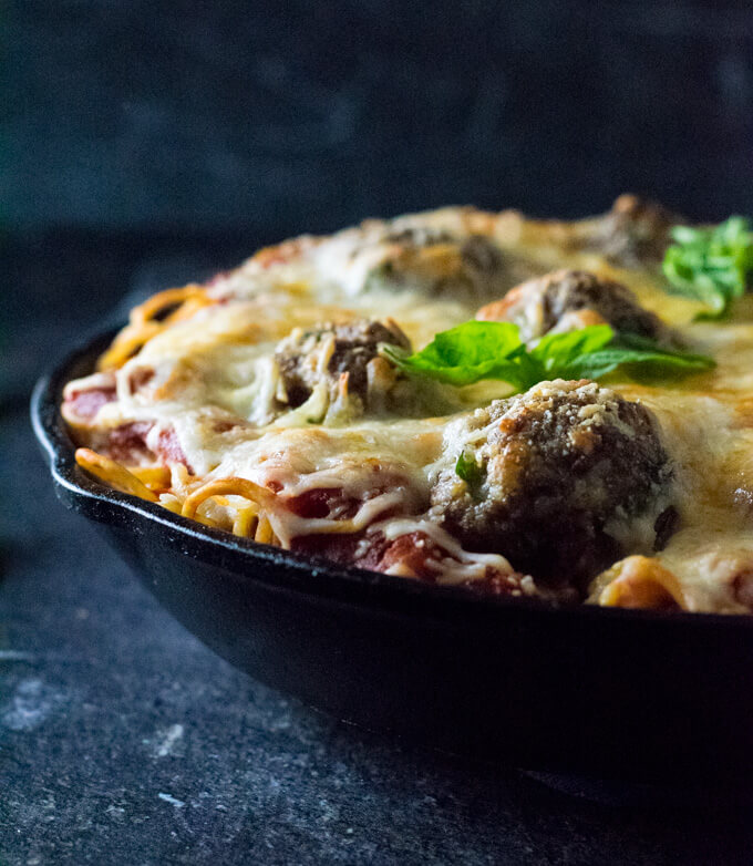 How to Make Baked Spaghetti and Meatballs