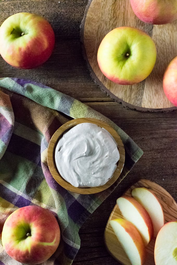 Marshmallow fruit dip