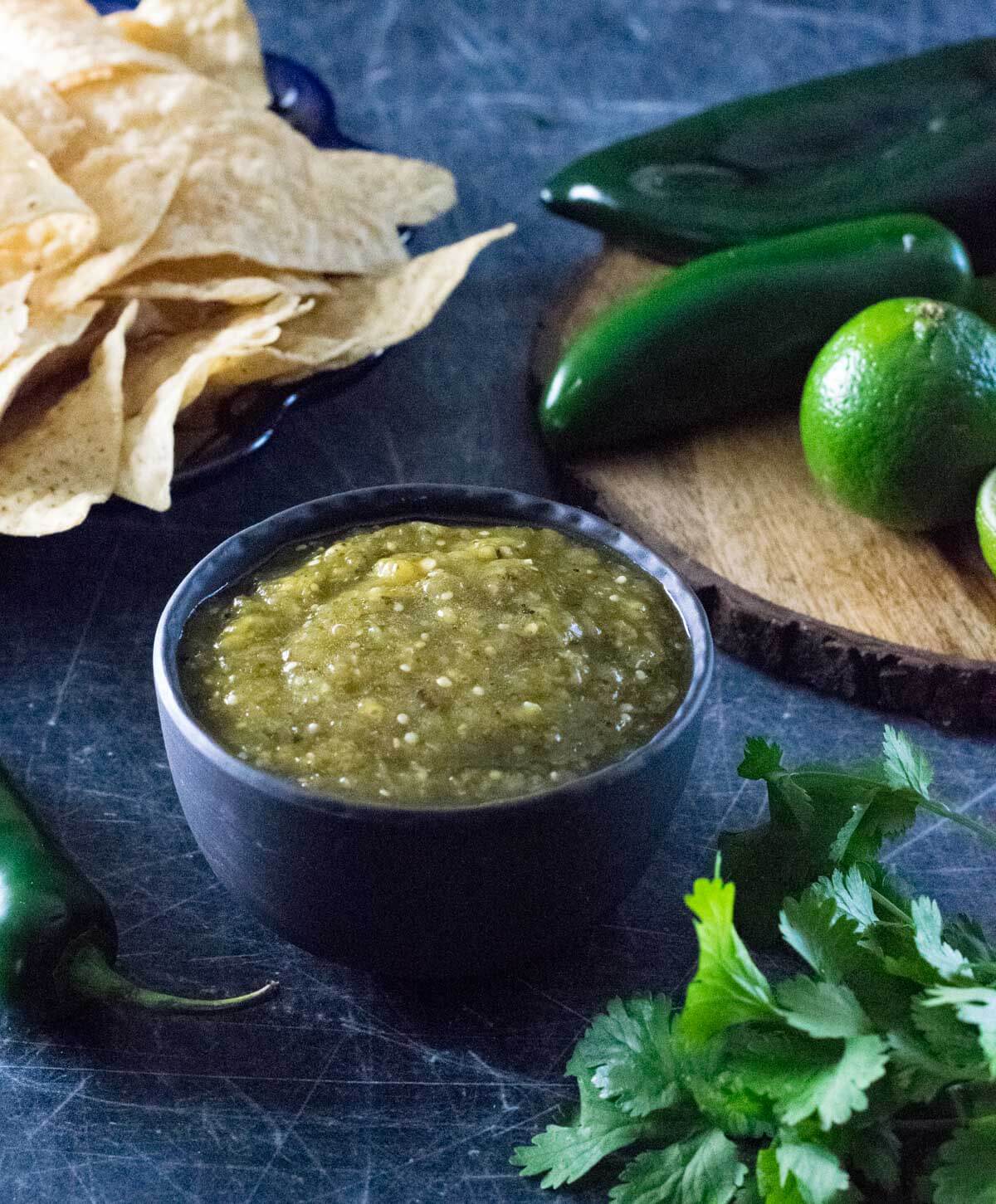 Green salsa recipe with tomatillos