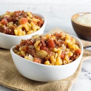 Macaroni and tomatoes recipe.