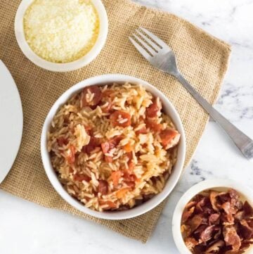 Tomatoes and rice recipe.