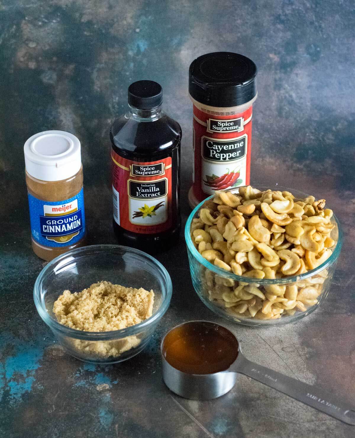 Showing ingredients for honey roasted cashews.
