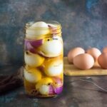 Pickled eggs recipe with apple cider vinegar.