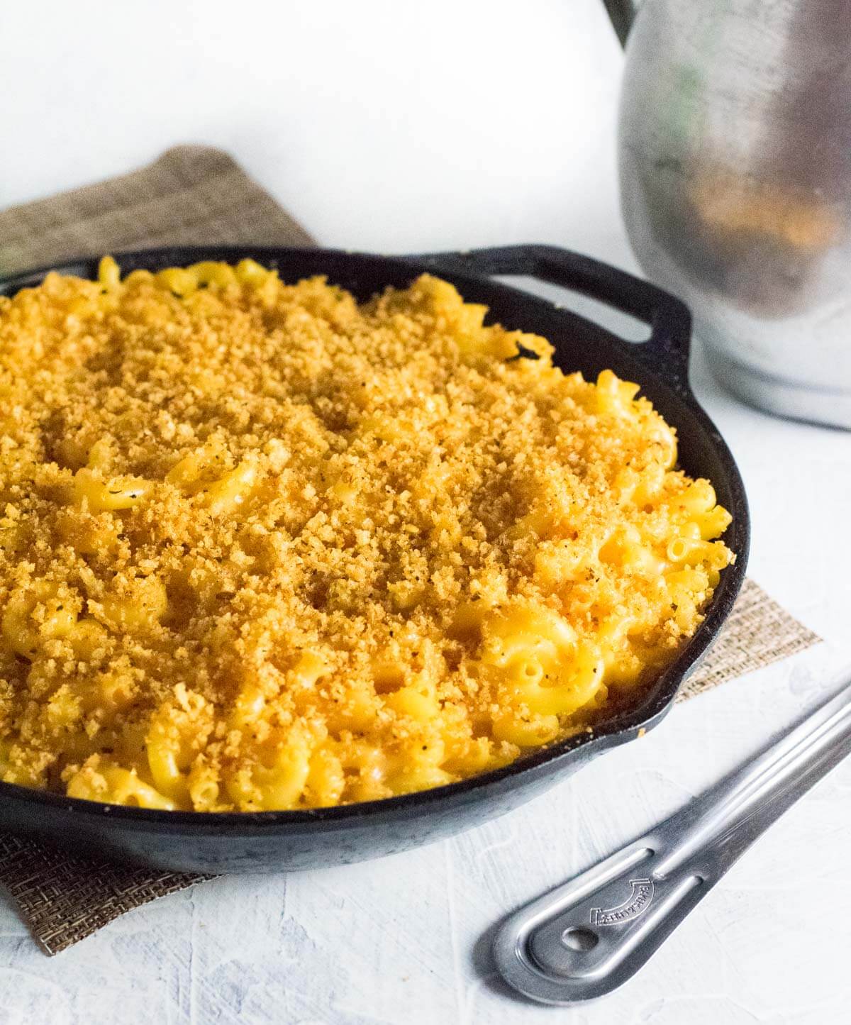 Serving smoked mac and cheese.