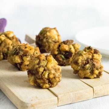 Sausage balls recipe with stuffing.