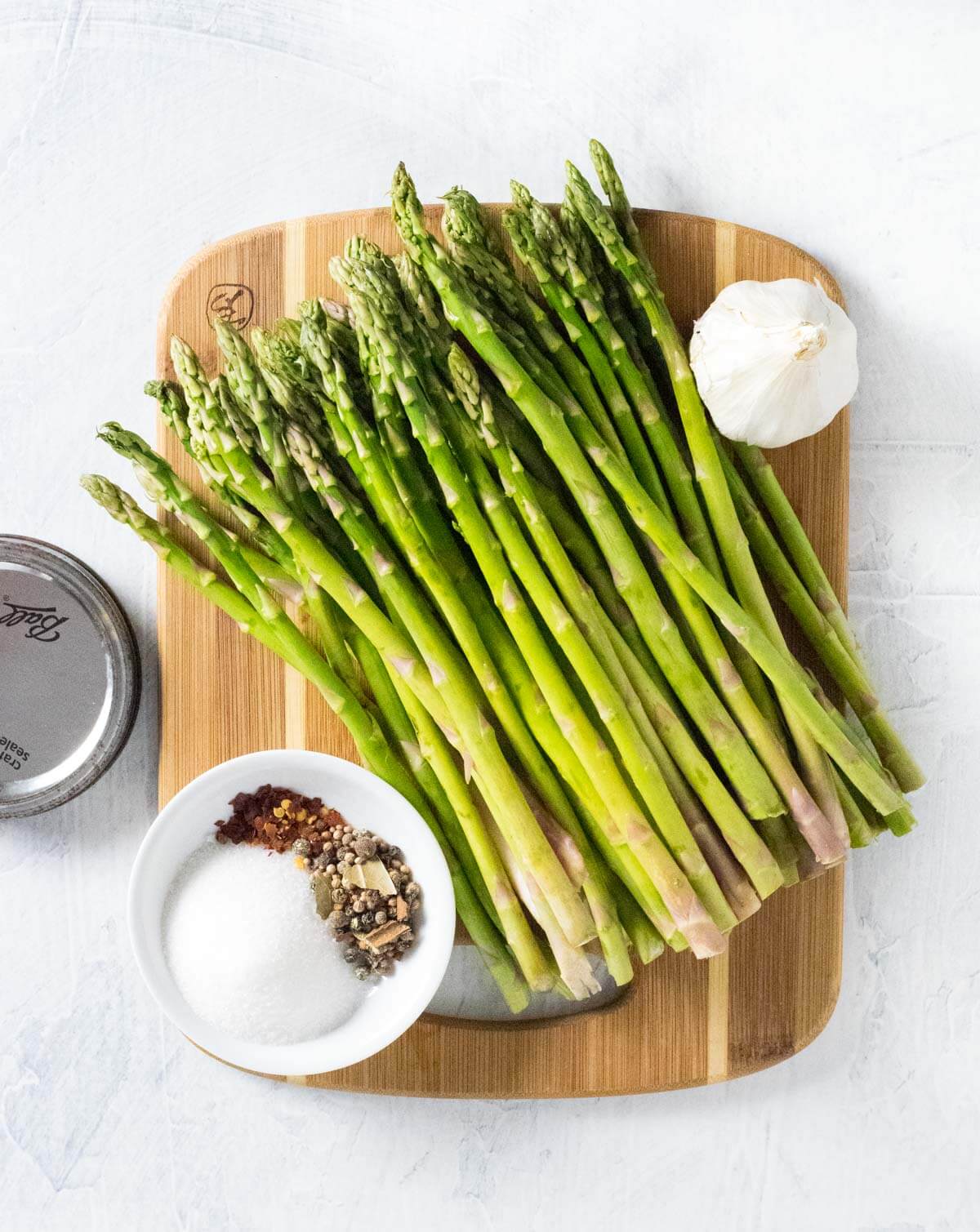 Showing pickled asparagus ingredients.