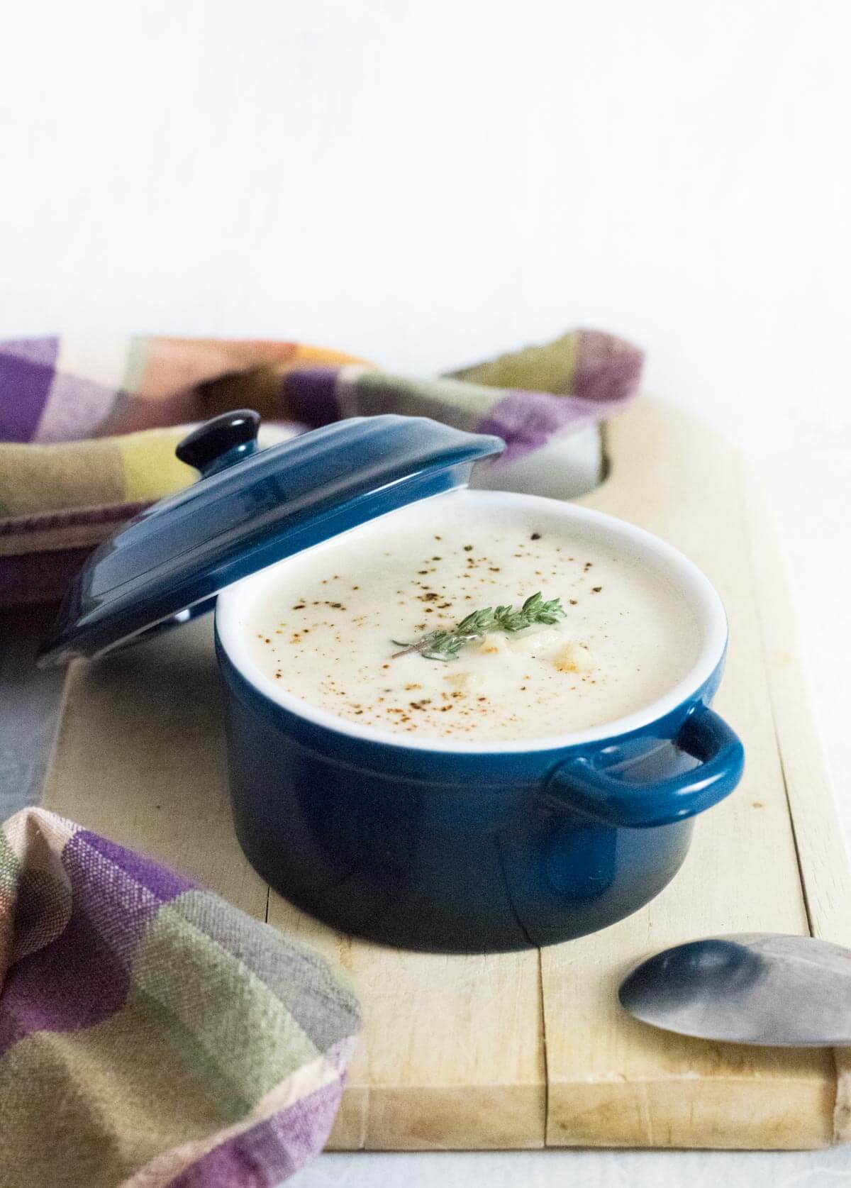 Cream of cauliflower soup without heavy cream.